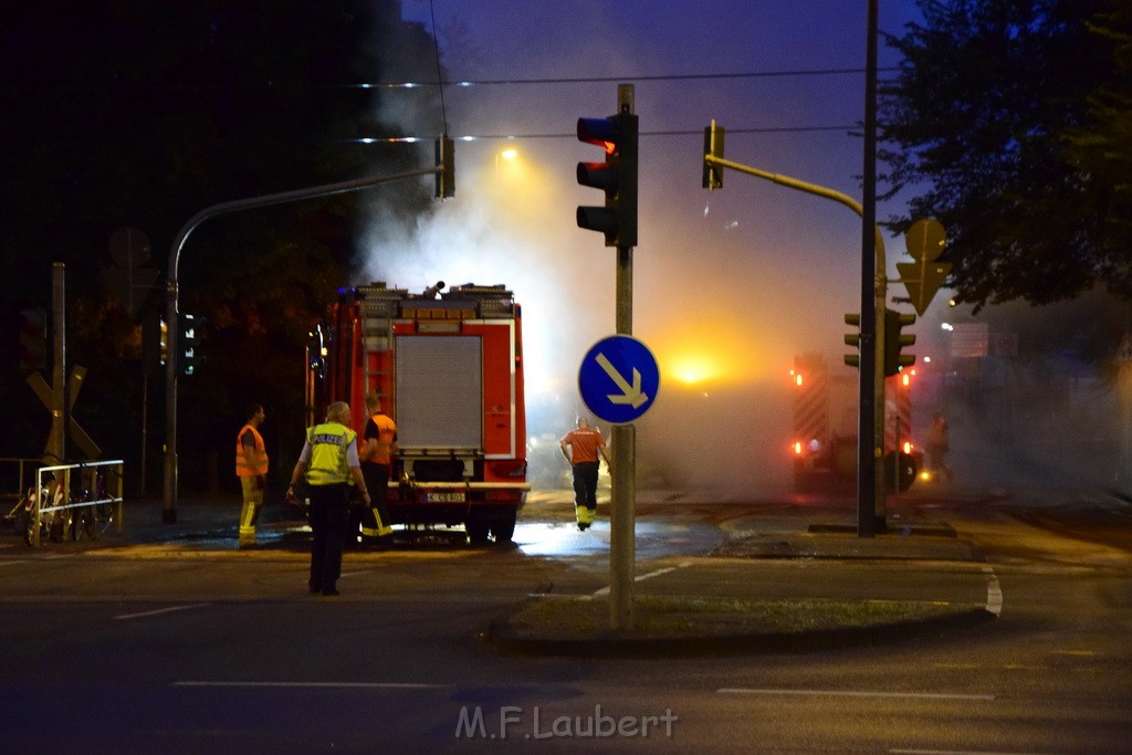 TLF 4 umgestuerzt Koeln Bocklemuend Ollenhauer Ring Militaerringstr P225.JPG - Miklos Laubert